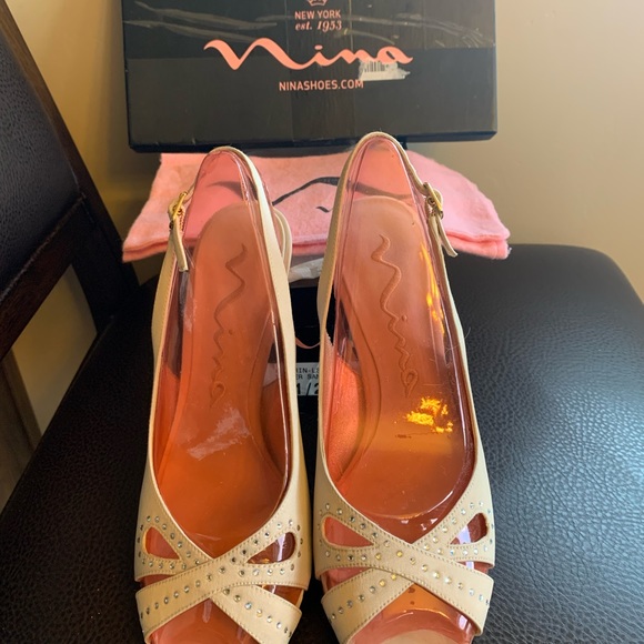 Nina satin dress shoes with low heel. Gently used. - Picture 1 of 3